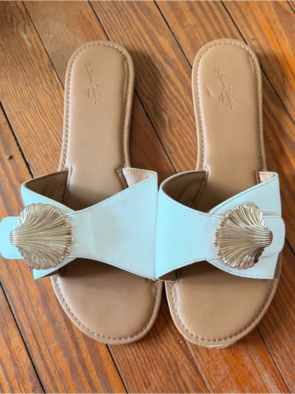 Universal Thread Nesryn Shell Sandals